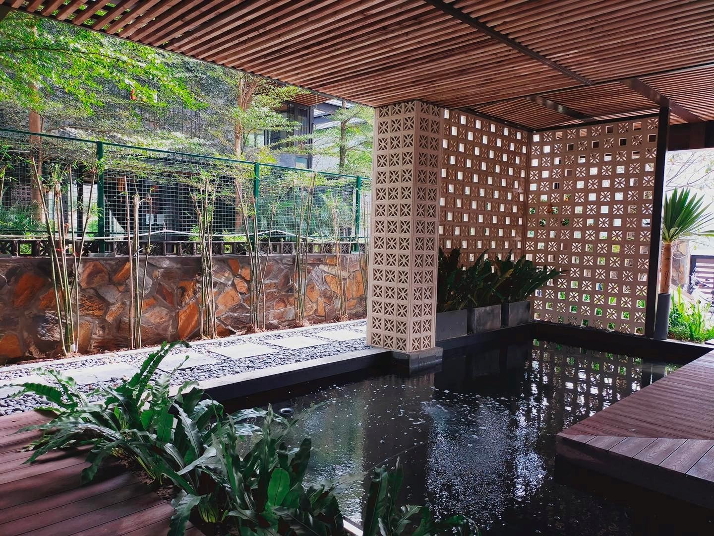 review Island House Sóc Sơn